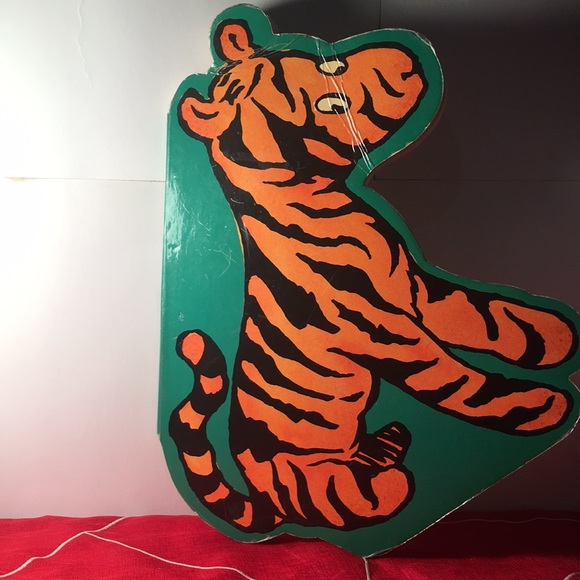 Tigger - Picture 1 of 4